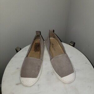#35 NWOT Aqua College Waterproof tan flat espadrille shoes size 7M